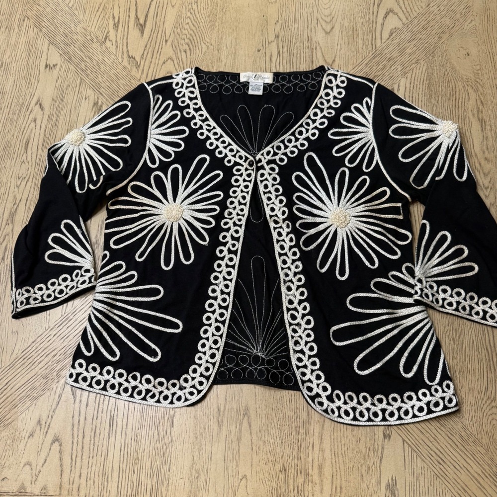 Once Again Women's Medium Black White‎ Embroidered Floral Jacket Cardigan